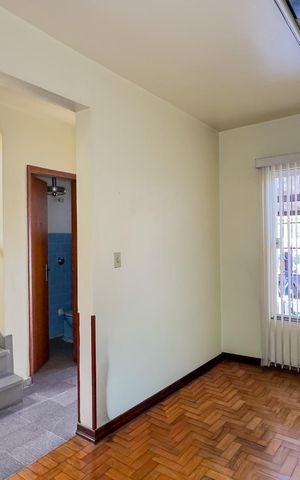 Casa à venda com 156m², 3 quartos e 2 vagasSala