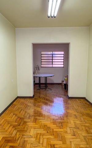 Casa à venda com 156m², 3 quartos e 2 vagasSala