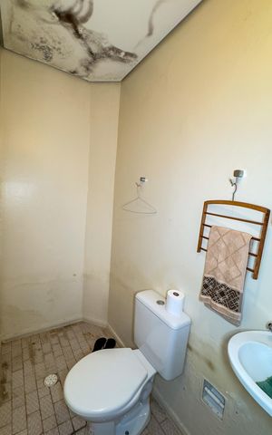 Casa à venda com 156m², 3 quartos e 2 vagasÁrea de Serviço