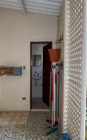 Casa à venda com 156m², 3 quartos e 2 vagasÁrea de Serviço