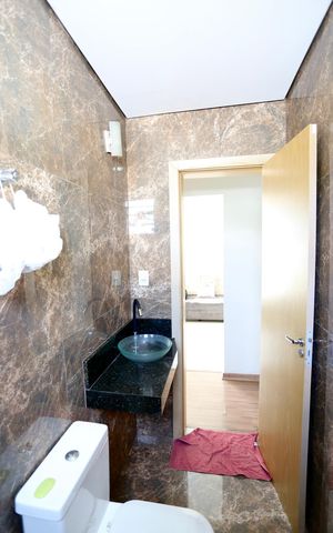 Apartamento à venda com 77m², 3 quartos e 2 vagas Apartamento à venda com 77m², 3 quartos e 2 vagasBanheiro Social