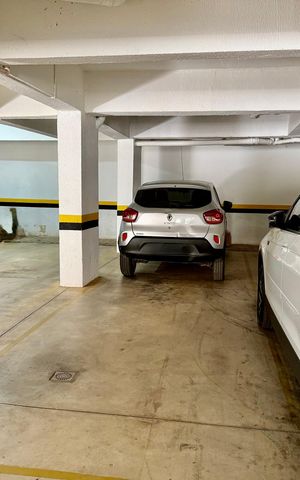 Apartamento à venda com 77m², 3 quartos e 2 vagas Apartamento à venda com 77m², 3 quartos e 2 vagasGaragem