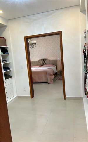 Casa à venda com 238m², 3 quartos e 2 vagas