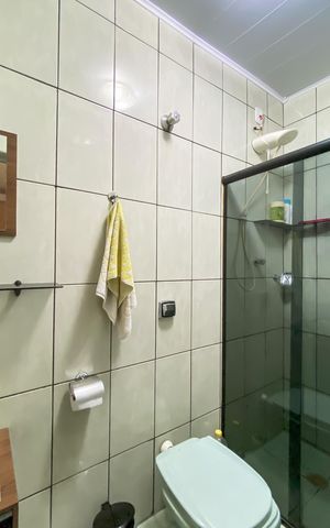 Casa à venda com 276m², 2 quartos e 1 vagaBanheiro da Suíte