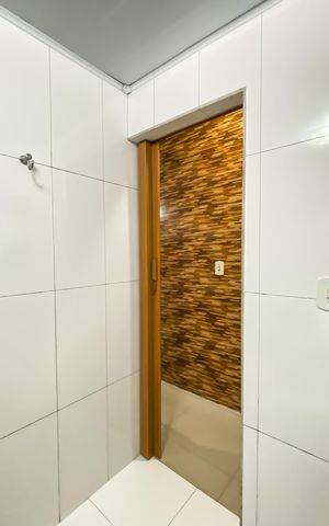 Casa à venda com 276m², 2 quartos e 1 vagaBanheiro 