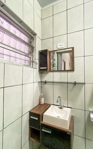 Casa à venda com 276m², 2 quartos e 1 vagaBanheiro 