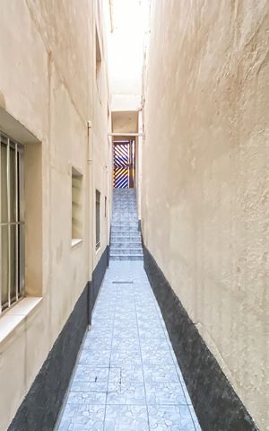 Casa à venda com 276m², 2 quartos e 1 vagaCorredor 