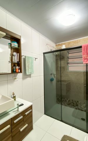 Casa à venda com 276m², 2 quartos e 1 vagaBanheiro 
