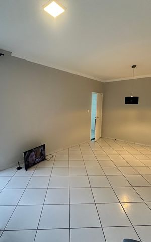 Apartamento para alugar com 105m², 3 quartos e 1 vaga Apartamento para alugar com 105m², 3 quartos e 1 vagaSala