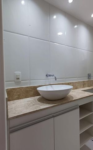 Apartamento à venda com 56m², 2 quartos e 1 vaga Apartamento à venda com 56m², 2 quartos e 1 vagaBanheiro
