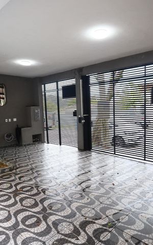 Casa à venda com 150m², 3 quartos e 2 vagasGaragem