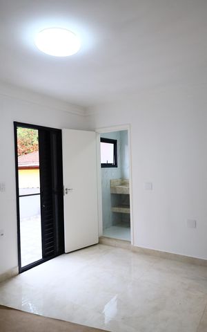Casa à venda com 150m², 3 quartos e 2 vagasSuíte 2