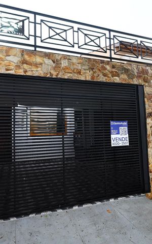 Casa à venda com 150m², 3 quartos e 2 vagasFachada