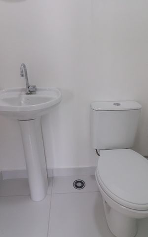 Apartamento para alugar com 33m², 2 quartos e sem vagaBanheiro