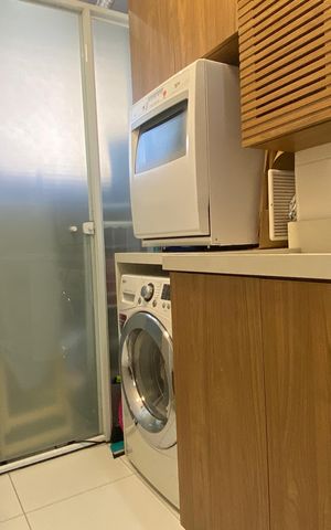 Apartamento à venda com 91m², 3 quartos e 2 vagas Apartamento à venda com 91m², 3 quartos e 2 vagasÁrea de serviço