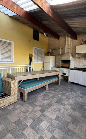 Casa para alugar com 76m², 2 quartos e 1 vaga Casa para alugar com 76m², 2 quartos e 1 vagaVaranda gourmet