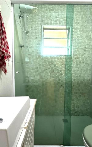 Casa para alugar com 76m², 2 quartos e 1 vaga Casa para alugar com 76m², 2 quartos e 1 vagaBanheiro