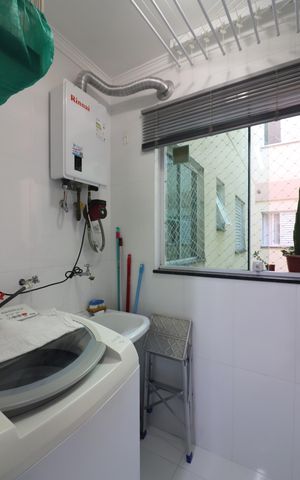 Apartamento à venda com 81m², 3 quartos e 1 vagaÁrea de Serviço