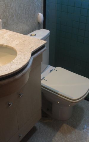 Apartamento para alugar com 75m², 2 quartos e 2 vagasBanheiro