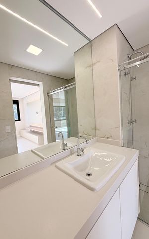 Apartamento à venda com 95m², 2 quartos e 2 vagasBanheiro Social