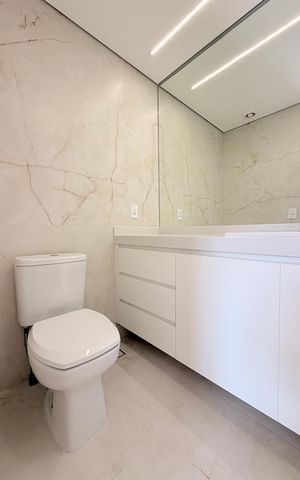 Apartamento à venda com 95m², 2 quartos e 2 vagasBanheiro Social