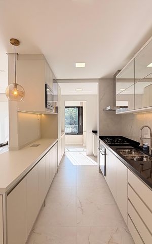 Apartamento à venda com 95m², 2 quartos e 2 vagasCozinha