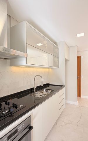 Apartamento à venda com 95m², 2 quartos e 2 vagasCozinha