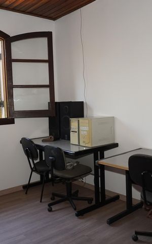 Casa para alugar com 1478m², 5 quartos e 4 vagasEscritório 2