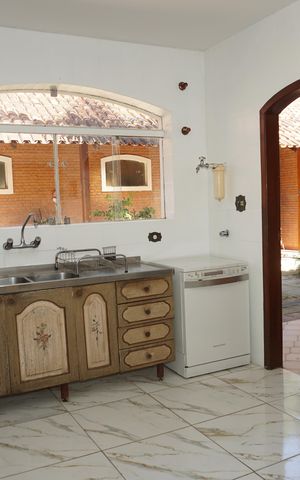 Casa para alugar com 1478m², 5 quartos e 4 vagasCozinha