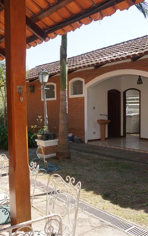 Casa para alugar com 1478m², 5 quartos e 4 vagasÁrea externa