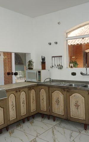 Casa para alugar com 1478m², 5 quartos e 4 vagasCozinha