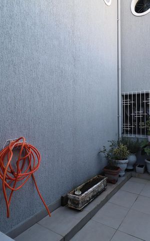 Casa à venda com 230m², 4 quartos e 2 vagas Casa à venda com 230m², 4 quartos e 2 vagasQuintal