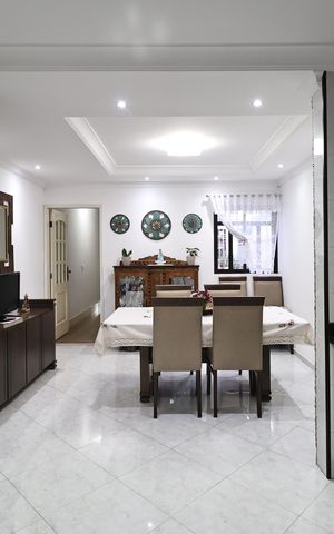 Casa à venda com 230m², 4 quartos e 2 vagas Casa à venda com 230m², 4 quartos e 2 vagasCozinha