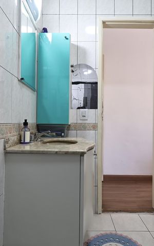 Casa à venda com 230m², 4 quartos e 2 vagas Casa à venda com 230m², 4 quartos e 2 vagasBanheiro da suíte