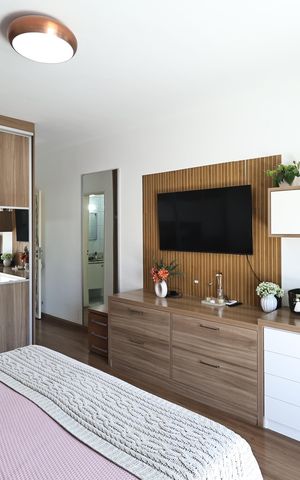 Casa à venda com 230m², 4 quartos e 2 vagas Casa à venda com 230m², 4 quartos e 2 vagasSuite