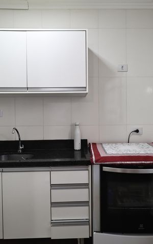 Casa à venda com 230m², 4 quartos e 2 vagas Casa à venda com 230m², 4 quartos e 2 vagasCozinha edícula