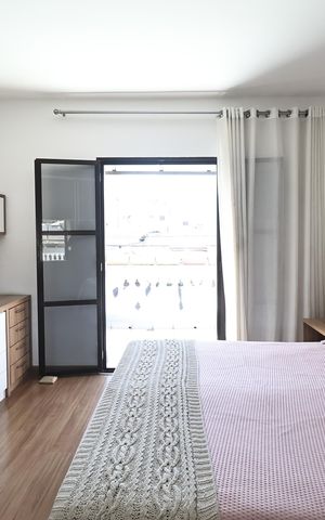 Casa à venda com 230m², 4 quartos e 2 vagas Casa à venda com 230m², 4 quartos e 2 vagasSuite
