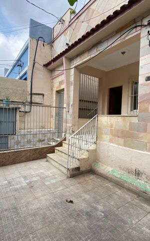 Casa à venda com 120m², 3 quartos e 1 vaga