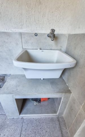 Casa à venda com 175m², 3 quartos e 2 vagas Casa à venda com 175m², 3 quartos e 2 vagasÁrea de Serviço