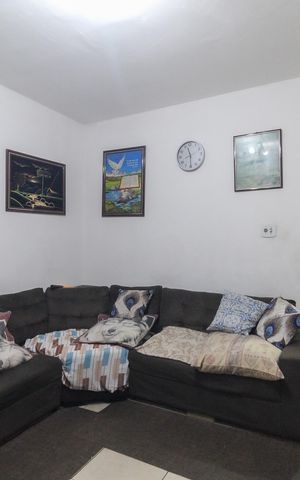 Casa para alugar com 150m², 2 quartos e sem vaga Casa para alugar com 150m², 2 quartos e sem vagaSala