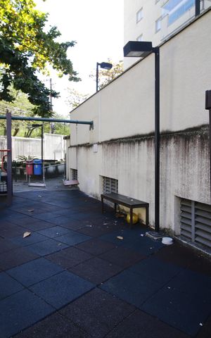 Apartamento à venda com 75m², 2 quartos e 1 vagaÁrea comum - Playground