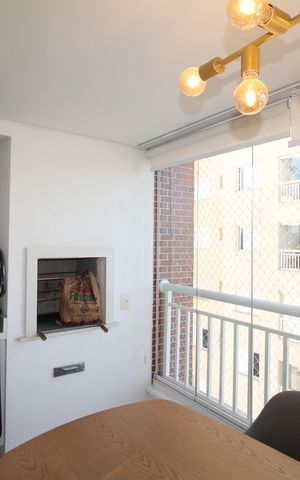 Apartamento à venda com 63m², 2 quartos e 2 vagasSala / Cozinha - Varanda