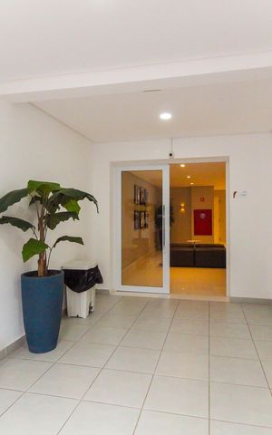 Apartamento à venda com 46m², 2 quartos e 1 vaga Apartamento à venda com 46m², 2 quartos e 1 vagaHall