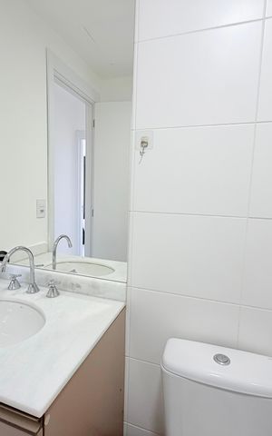 Apartamento para alugar com 59m², 2 quartos e sem vaga Apartamento para alugar com 59m², 2 quartos e sem vagaBanheiro