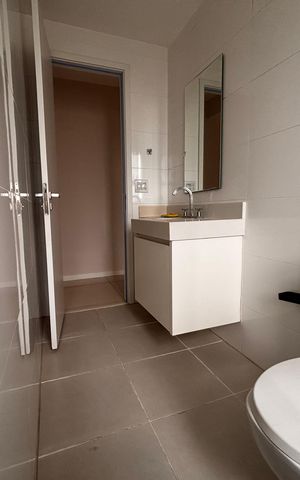 Apartamento para alugar com 75m², 2 quartos e 2 vagas Apartamento para alugar com 75m², 2 quartos e 2 vagasBanheiro