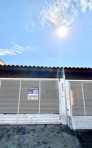 Casa à venda com 275m², 3 quartos e 4 vagas Casa à venda com 275m², 3 quartos e 4 vagasFechada