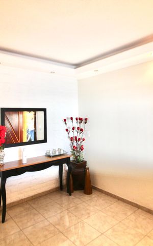 Casa à venda com 275m², 3 quartos e 4 vagas Casa à venda com 275m², 3 quartos e 4 vagasSala
