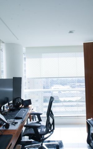 Apartamento à venda com 187m², 3 quartos e 3 vagas Apartamento à venda com 187m², 3 quartos e 3 vagasEscritório