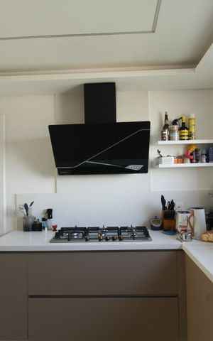 Apartamento à venda com 187m², 3 quartos e 3 vagas Apartamento à venda com 187m², 3 quartos e 3 vagasCozinha