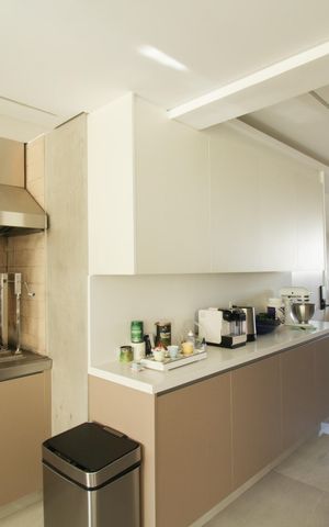 Apartamento à venda com 187m², 3 quartos e 3 vagas Apartamento à venda com 187m², 3 quartos e 3 vagasCozinha